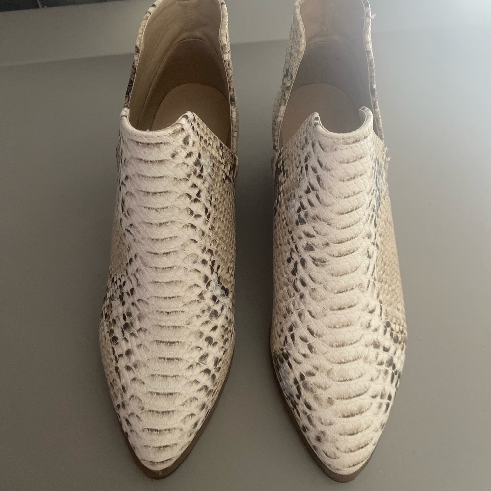 CL by Laundry booties